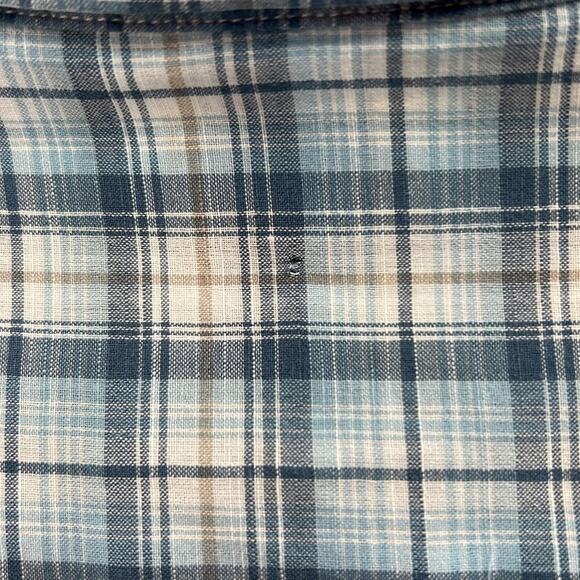 Faherty Long Sleeve Lightweight Button Down Shirt - Blue Plaid - Medium - Picture 5 of 6
